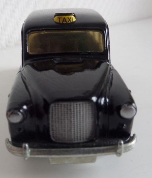 Budgie Toys Austin 101 London Taxi Cab 1965 DieCast Model (1545)