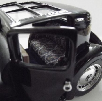 Franklin Mint Bugatti Royal Coupe Napoleon 1926 DieCast Model (1781)