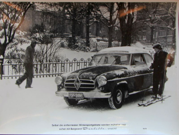 Borgward Isabella at Winter 1956 Factoryphoto (10513)