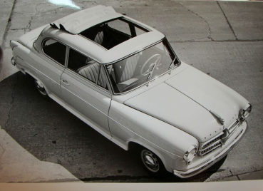 Borgward Isabella with Sunroof 1957 Factoryphoto (10512)
