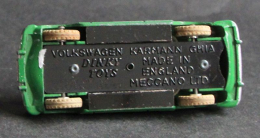 Preview: Dinky Toys England Volkswagen Karmann-Ghia 1960 Metallmodell (10711)