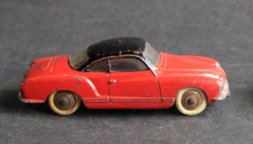 Preview: Dinky Toys France Volkswagen Karmann-Ghia 1960 Metallmodell (10712)