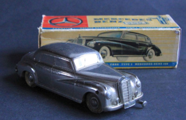Prämeta Mercedes-Benz 300 Adenauer 1955 Druckgussmodell mit Originalkarton (1405)