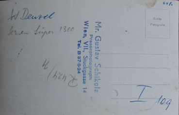 Preview: Denzel Sport-Cabriolet Super 1300 vor Wiener Hofburg 1953 Werksfoto (10841)