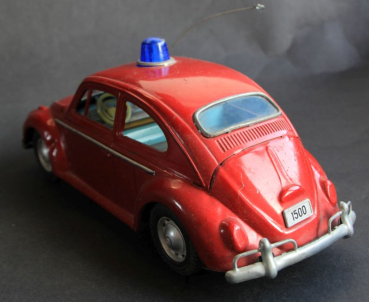Preview: TN Nomura Modern Toys Volkswagen Käfer 1965 Blechmodell mit Batterieantrieb (10881)