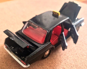Preview: Märklin Mercedes-Benz 250 Taxi 1968 Metallmodell (11227)