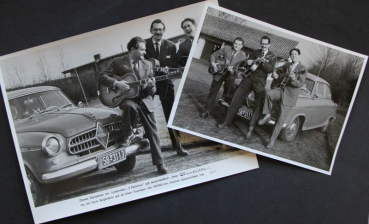 Borgward Isabella mit "3 Peheiros" auf Tournee 1956 zwei Werksfotos (10518)