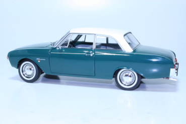 Preview: Revell Ford Taunus 17 M 1961 Metallmodell (11486)