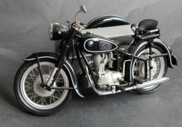 Preview: Schuco BMW Motorrrad R 25/3 mit Beiwagen in Originalkarton (11542)