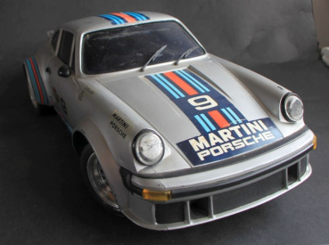 Dickie Spielzeug Porsche 934 Martini Racing Plastikmodell 1972 (11556)