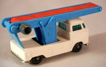Preview: Husky Volkswagen T1 Transporter Airport Luggage Elevator Truck 1965 DieCast Model (11582)