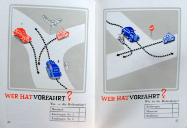 Preview: Zinßer "Lehrbuch für Kraftfahrer" Fahrzeugtechnik 1942 vier Bände im Schuber (11676)