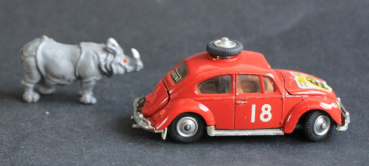 Preview: Corgi Toys Volkswagen Käfer 1200 Safari 1965 Metallmodell mit Figur (11805)