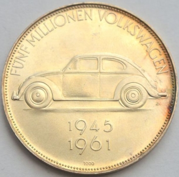 Volkswagen Käfer 1961 "5 Millionen Volkswagen" Silbermünze in Originalbox (3352)
