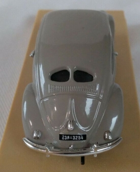 Rio Volkswagen Beetle Sedan 1949 DieCast Model in original box (5837)