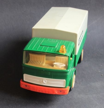 Gama Mercedes-Benz Kubische Kabine 1967 Truck Plasticmodel (2421)