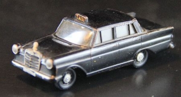 Siku Mercedes-Benz 190 Cab V192 Plasticmodel 1962 (1322)