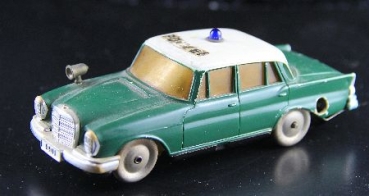 Schuco Micro-Racer Mercedes-Benz 220 Polizei 1965 Metallmodell mit Friktionsantrieb (1370)