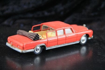 Corgi Toys Mercedes-Benz 600 Landaulet 1965 DieCast Model (1824)