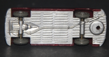 Siku Borgward 1800 with Ski V66 Plasticmodel 1957 (1828)
