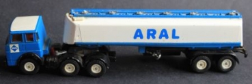 Siku Henschel F 201 Aral-Tanktruck V288 DieCast Model 1970 (4677)