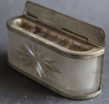 Car-Ashtray 1935 glas with Starmotive Metalcorpus (5446)