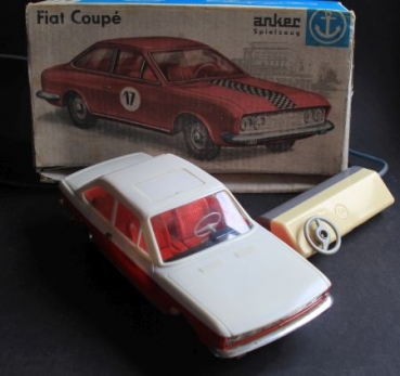 Anker Spielzeug Fiat 2300 Coupe 1968 with remote control in original box (5461)
