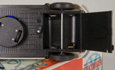 Alps Volkswagen Beetle Police Car 1972 Plasticmodel with Frictiondrive in original box (5288)