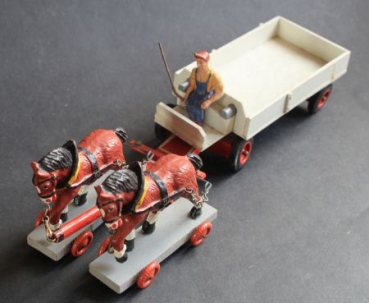 Schleich Horse-Farmwagon Two-Horses with wagoner 1960 Linoleum (5303)