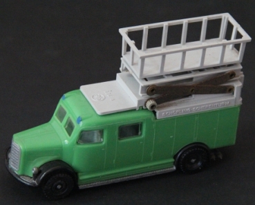 Siku Mercedes-Benz Metz LF 15 Schoerling Lifttruck V156 Plasticmodel 1955 (2574)