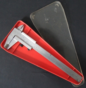 CSE Stiefemayer Caliper 1965 up to 6 inc in original box  Metal (2820)