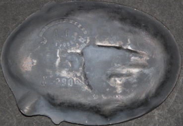 Ashtray 1920 Relief-Automobile-Motive castiron (2903)
