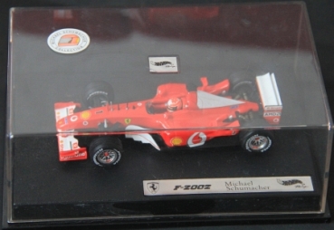 Matell Ferrari F 2002 "Michael Schumacher Collection" 2000 DieCast Model with 3 figures in original box (3334)