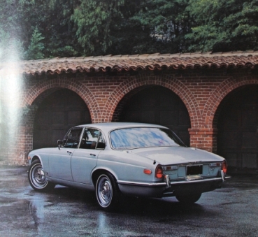 Jaguar XJ6 Sedan Modellprogramm 1971 Automobilprospekt (4216)