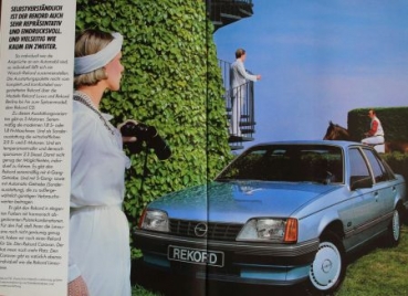 Opel Rekord Modelprogram 1983 Carbrochure-Convolute (2057)