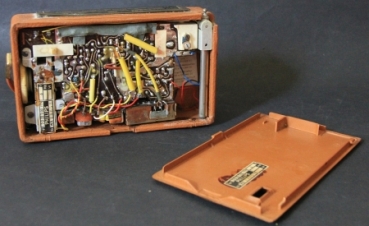 Philips Nicolette 222 Travell-Radio 1962 batterie operated (7662)
