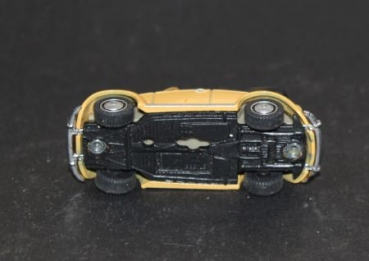 Hongwell Volkswagen Beetle Convertible 1966 DieCast Model (1816)