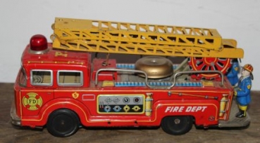 TN Nomura Fire-Departement Truck "Fire Department" 1965 Tinmodel with Batteriedrive (9779)