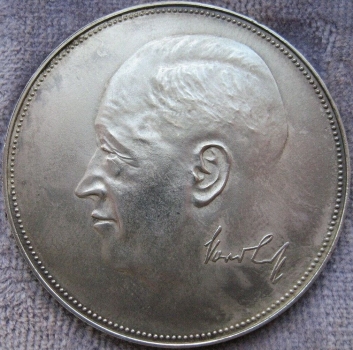 Volkswagen Beetle 1961 "5 Millionen Volkswagen" Silvercoin (3358)