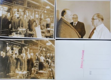 Carl Borgward with Primeminister Hellwege 1958 six Factoryphotos in original envelope (2431)