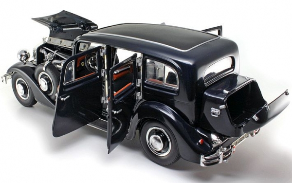 Ricko Horch 851 Pullmann Sedan 1936 DieCast Model (0381)