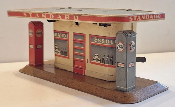 Tippco Esso Standard Gasstation "Reichsautobahn" Tinmodel 1936 (7691)