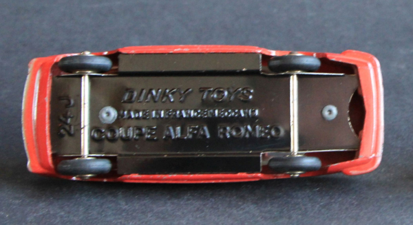 Dinky Toys France Alfa Romeo Coupe 1955 Metallmodell (11070)