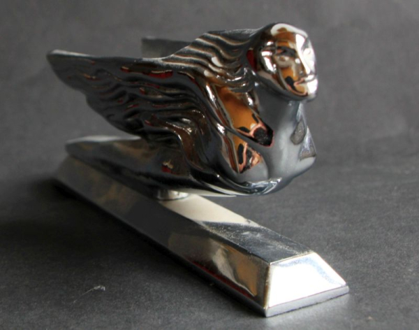 Cadillac 60 Kühlerfigur "Flowing Wings" 1939 Metall verchromt (11111)