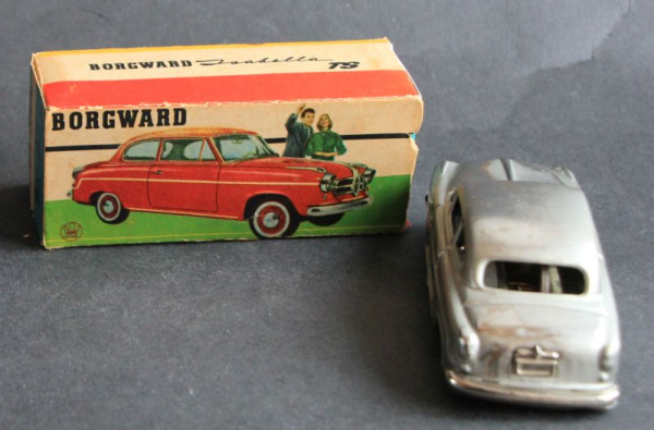 Asahi Borgward Isabella 1958 Blechmodell mit Karton (10918)