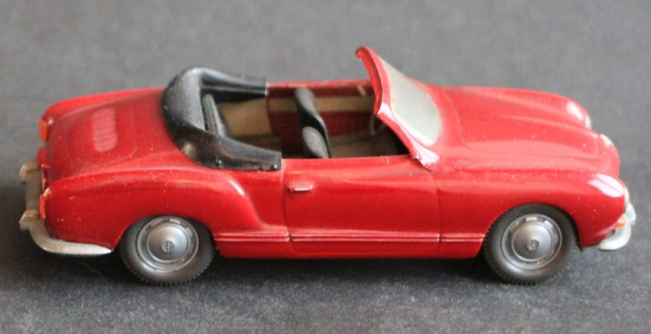 Wiking Volkswagen Karmann-Ghia 1970 Plastikmodell (11019)