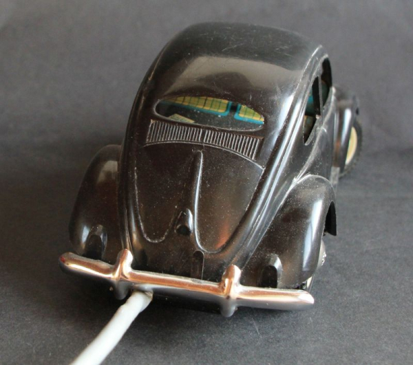 Mignon Volkswagen Käfer 1960 Plastikmodell mit Fernsteuerung in Originalkarton (11017)