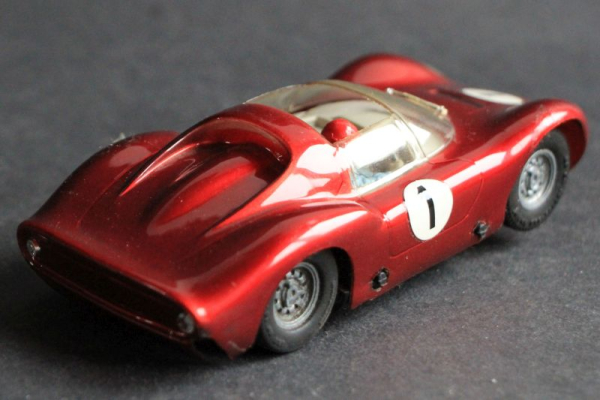Carrera Universal Ferrari Dino Rennbahn-Modell mit Motor 1966 (11160)