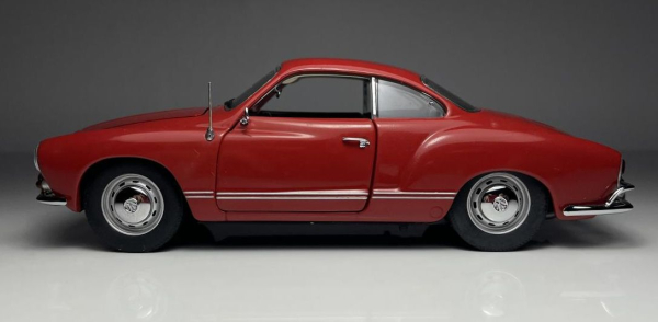 Franklin Mint Volkswagen Karmann-Ghia 1967 Metallmodell (11203)