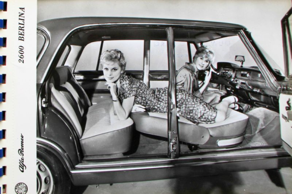 Alfa Romeo 2600 Berlina 1962 Werks-Fotomappe (11291)